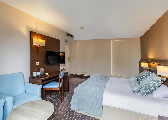 Hotel Helgon - Pyrenees