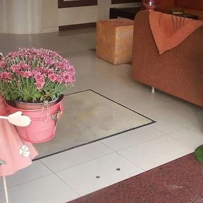 فندق Helgon - Pyrenees لورد