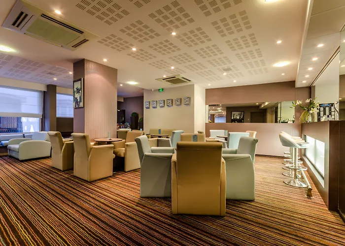 Helgon - Pyrenees Hotel Lourdes